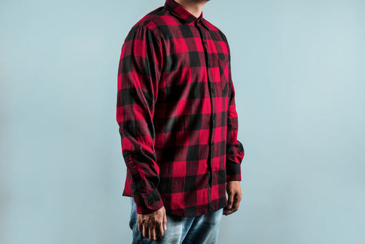 Geblokt rood shirt